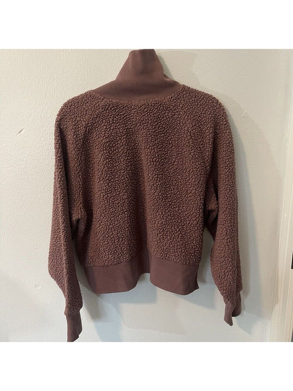 Victoria Secret Pink 1/4 Zip Cropped Pullover Mauve Sherpa Sweater Jacket Sz M - Picture 4 of 8